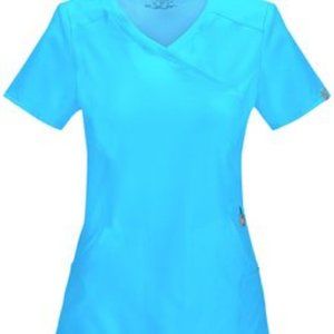Cherokee Infinity Scrub Top